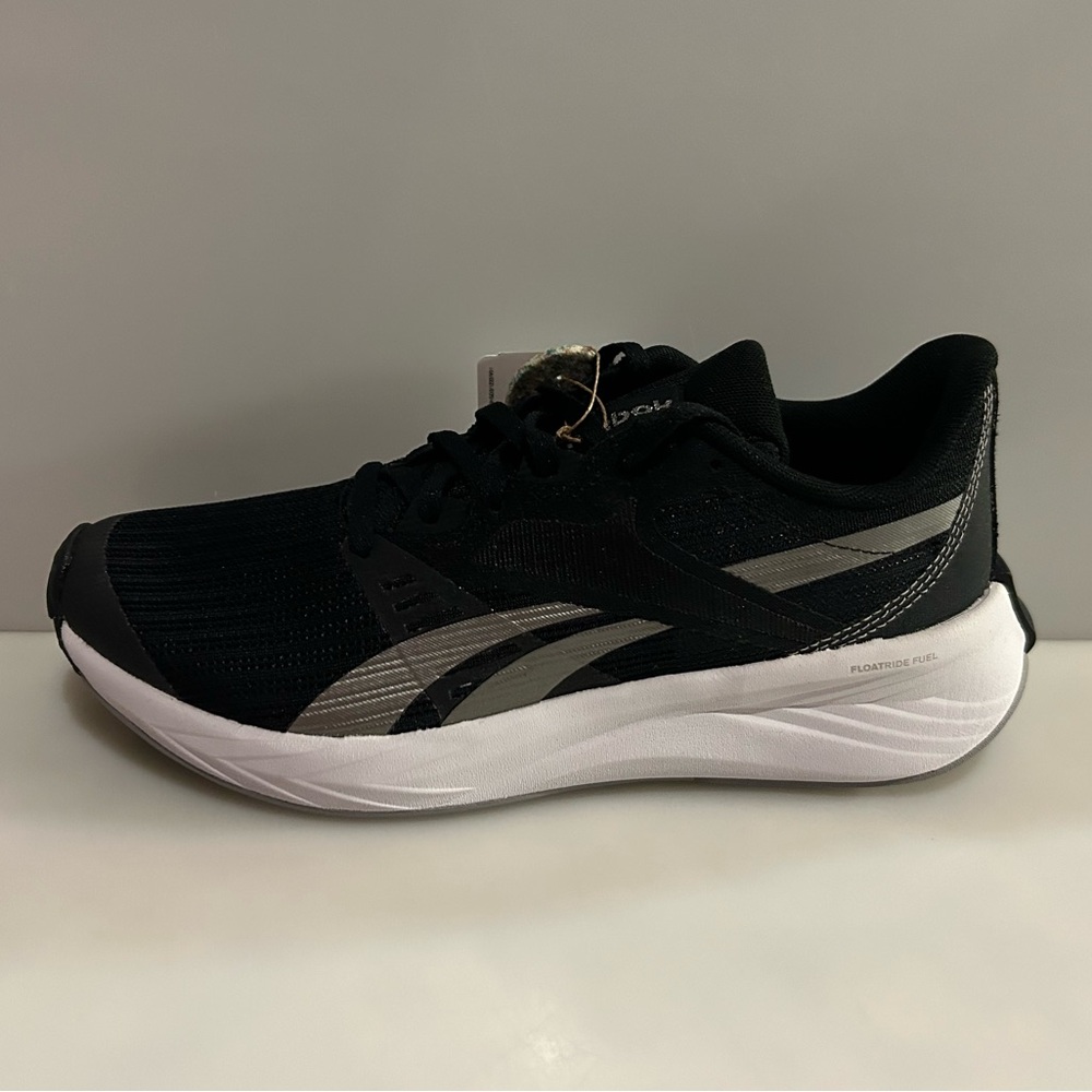 New Reebok Women's Energen Tech Plus
Black Running Shoes - Size 7.5 / EU38 NIB